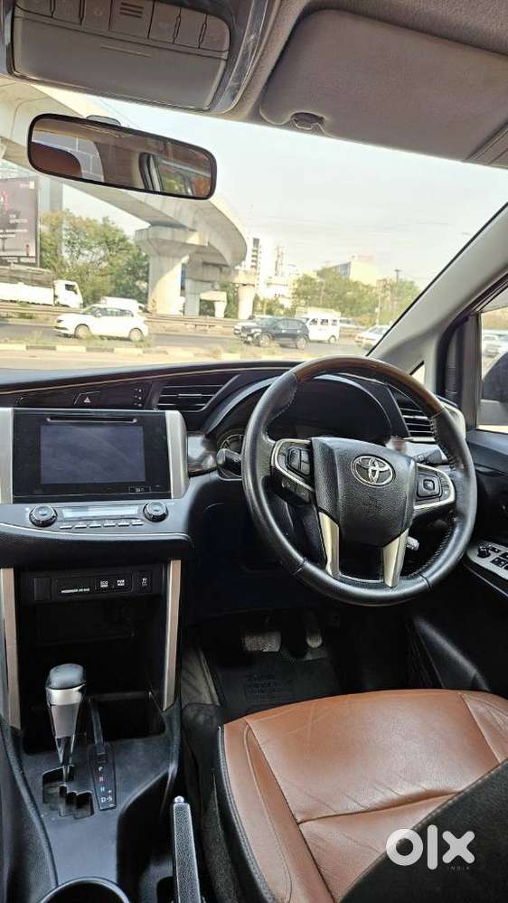 Toyota Innova Crysta 2.8z Automatic, 2018, Diesel