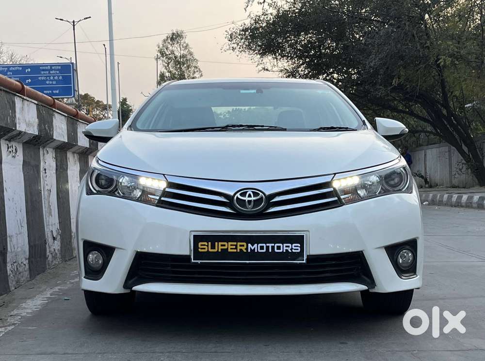 Toyota Corolla Altis 2013-2017 Vl At, 2015, Petrol