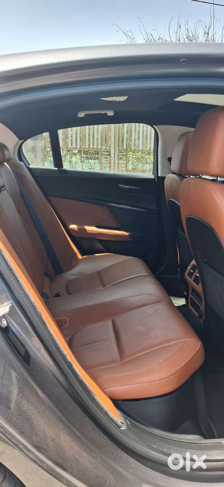 Jaguar Xe Prestige, 2016, Petrol