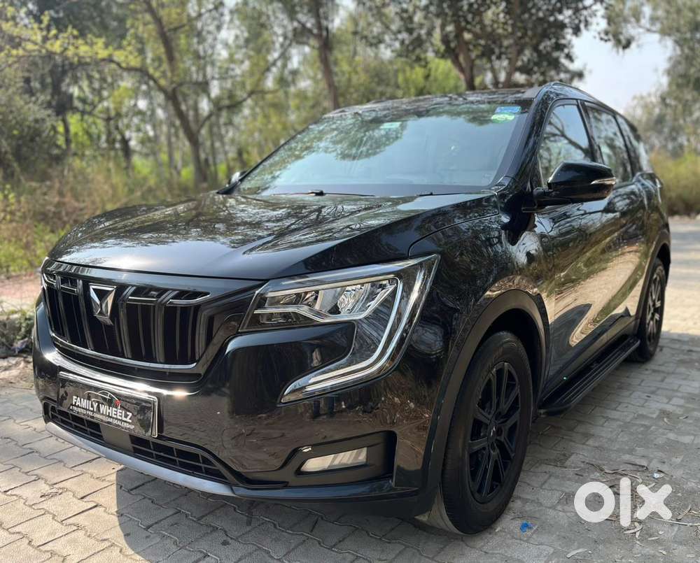 Mahindra Xuv700 2.0 Ax 7 Petrol At Str, 2024, Petrol