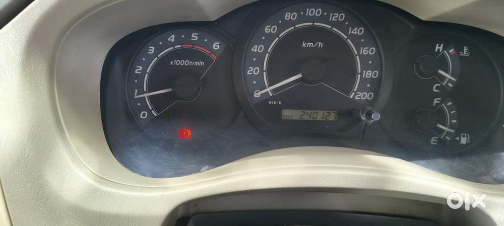 Toyota Innova 2.5 G (diesel) 8 Seater Bs Iv, 2010, Diesel
