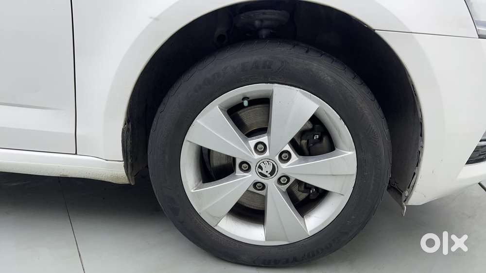Skoda Octavia 1.8 Tsi Style At, 2018, Petrol