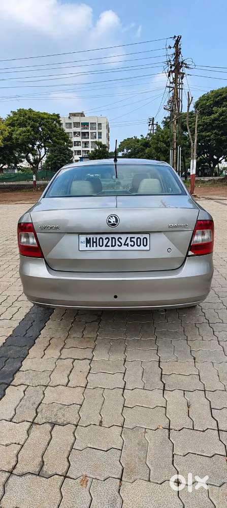 Skoda Rapid Elegance 2014