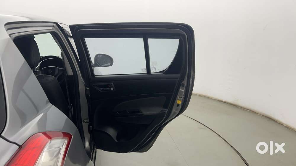 Maruti Suzuki Swift Vvt Vxi, 2016, Petrol