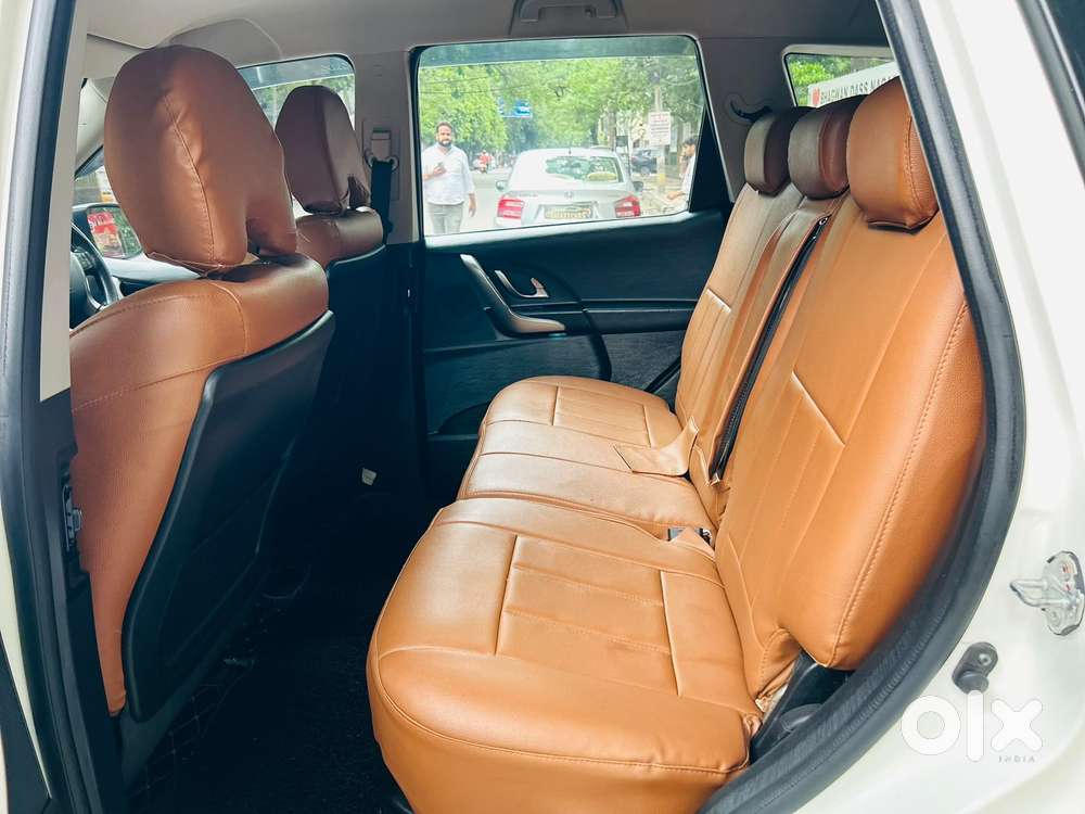 Mahindra Xuv500 W7, 2020, Diesel