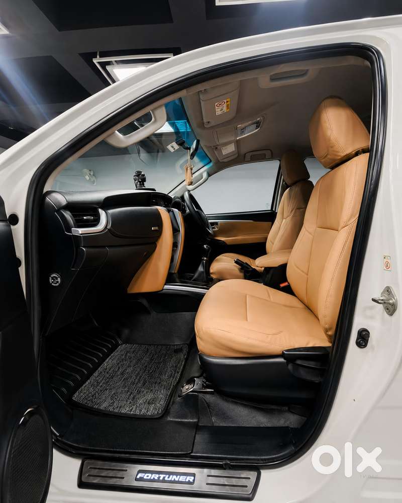 Toyota Fortuner 4x2 Manual, 2017, Diesel