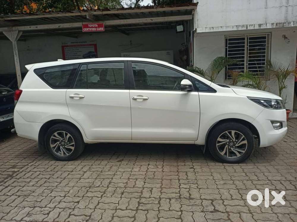 Toyota Innova Crysta 2.4 G Mt, 2022, Diesel