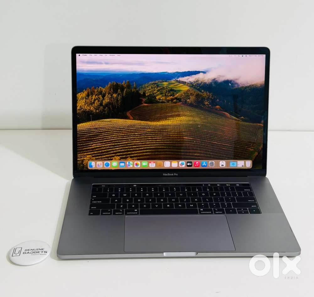 MacBook Pro Intel i7 32/512GB- Cycle Count 11