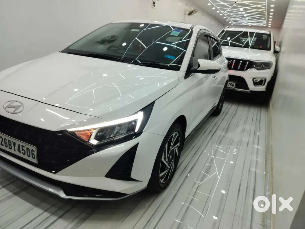 Hyundai I20 Asta (o) 1.2 Mt, 2023, Petrol