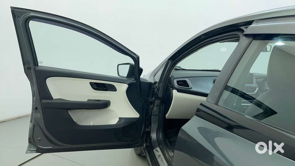 Tata Altroz 1.2 Xm Plus, 2021, Petrol
