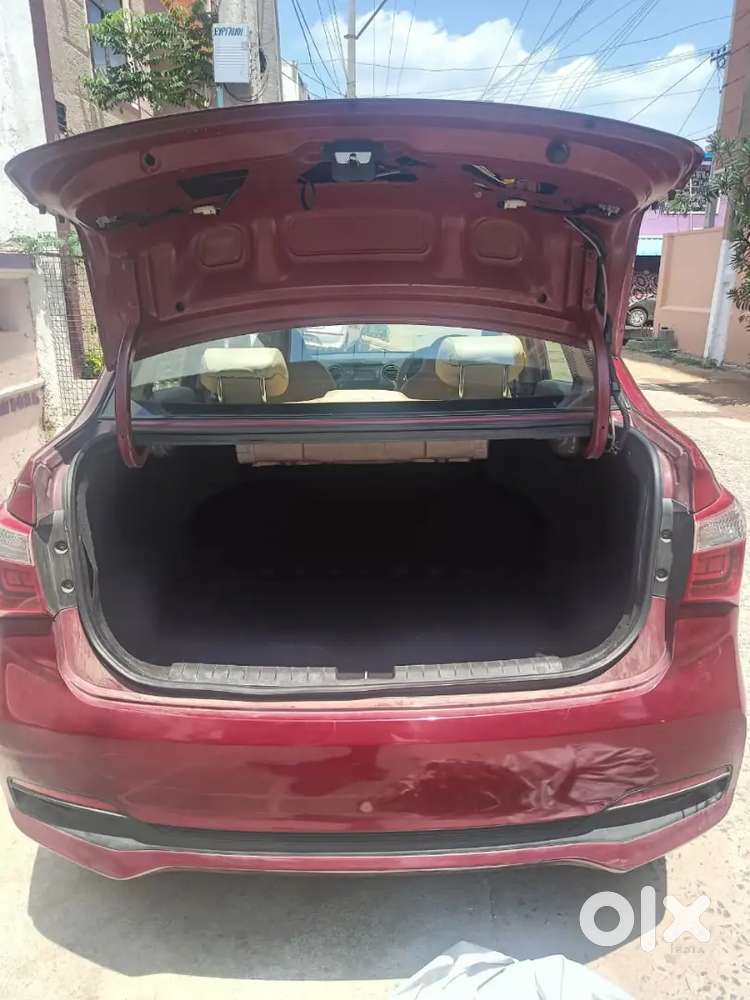 Hyundai Xcent Diesel 2017 Variant Manual.