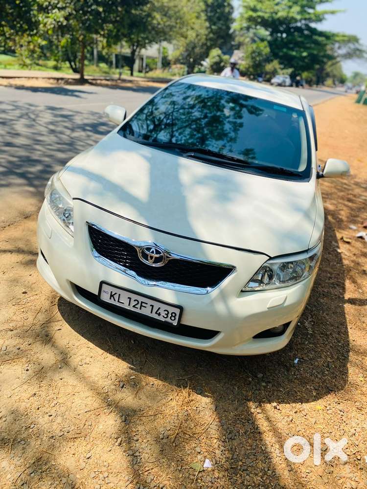 Toyota Corolla Altis 2011