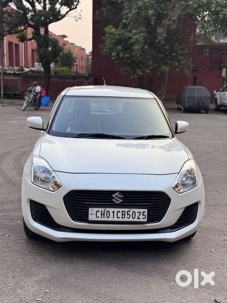 Maruti Suzuki Swift Vxi Optional, 2020, Petrol