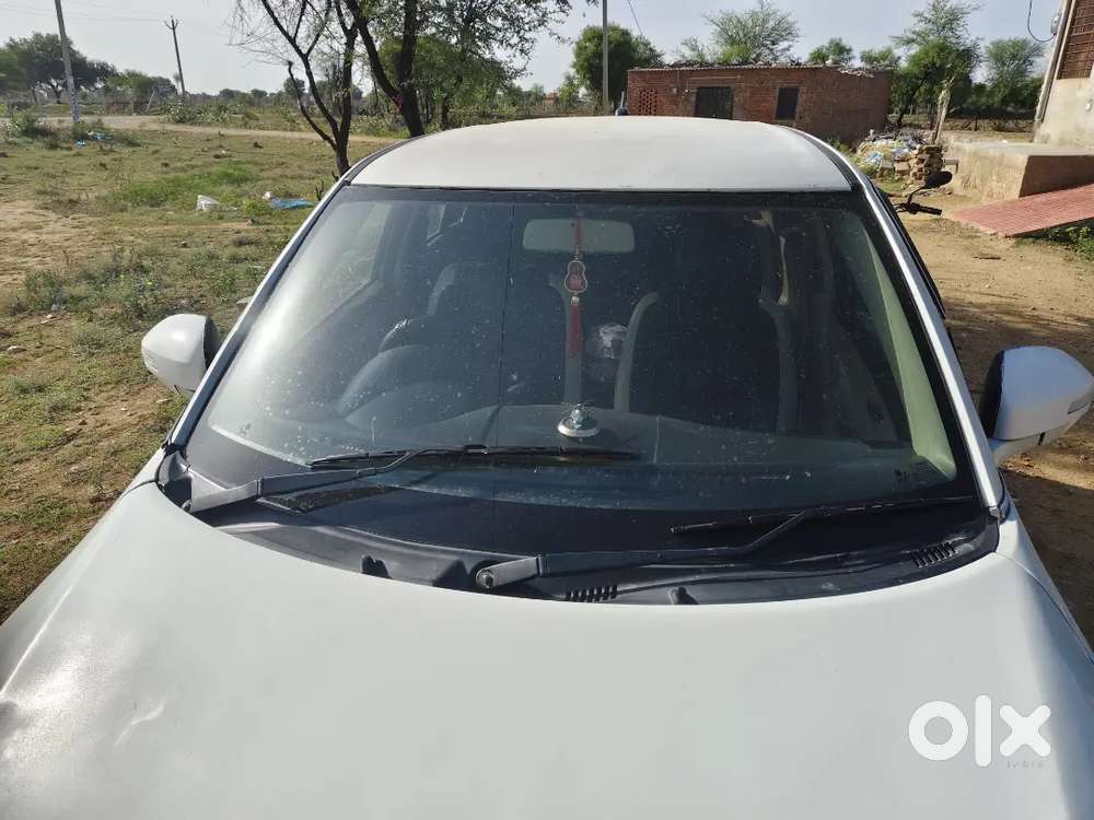 Maruti Suzuki Dzire 2014