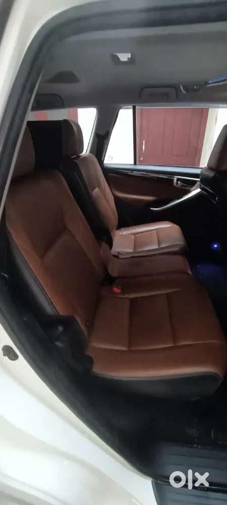 Toyota Innova Crysta 2016
