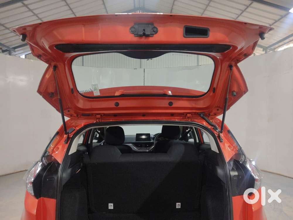 Tata Nexon 1.2 Revotron Xma Amt (s), 2022, Petrol