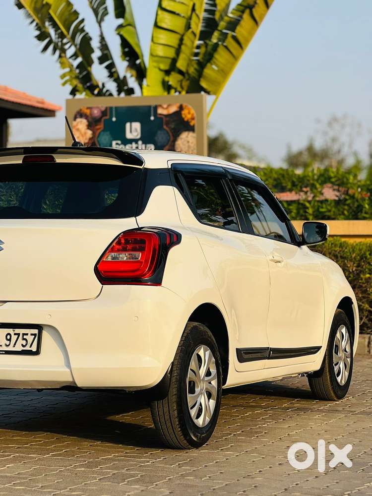 Maruti Suzuki Swift Vxi Abs Bsiv, 2023, Petrol