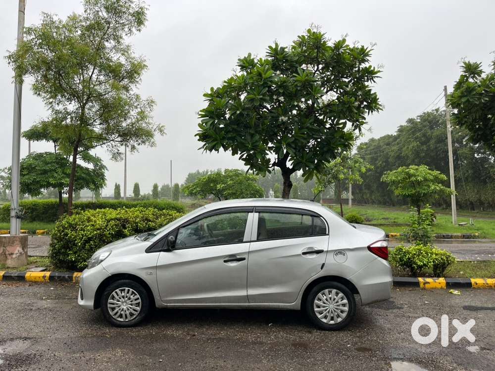 Honda Amaze Petrol 2016