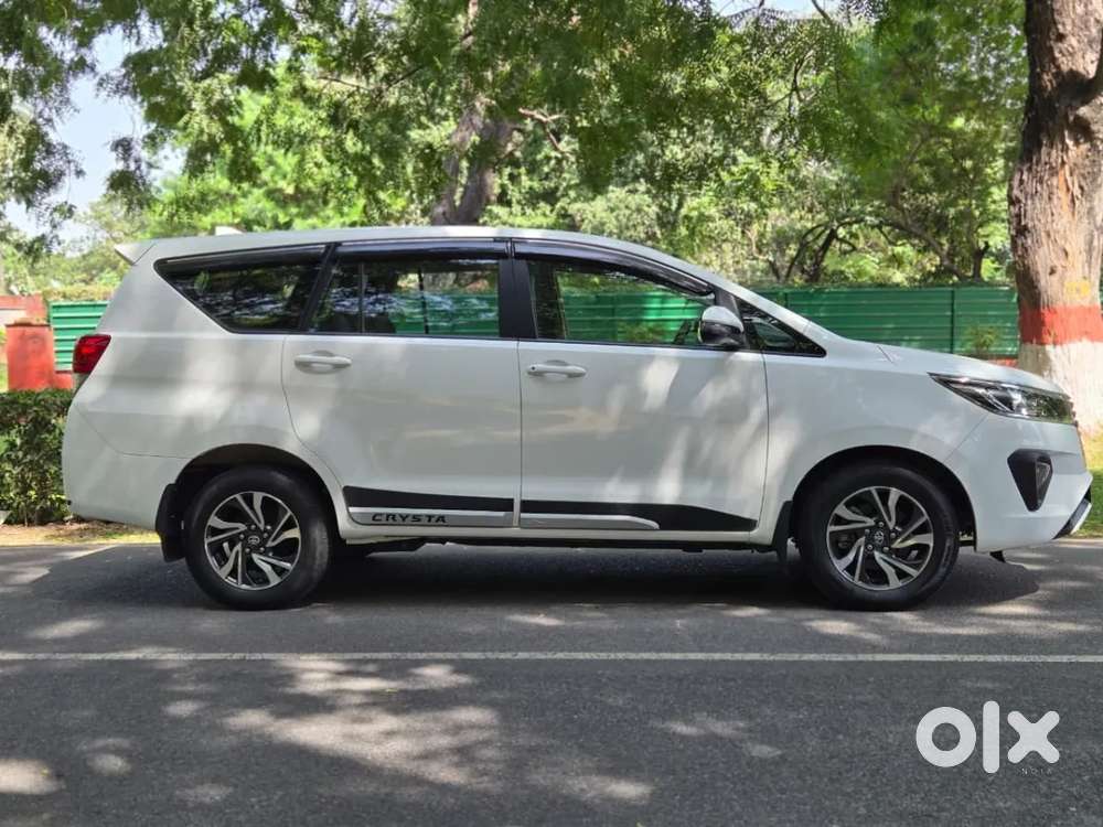 Toyota Innova Crysta [2020-ongoing] 2.7 Gx At 7 Str, 2022, Petrol
