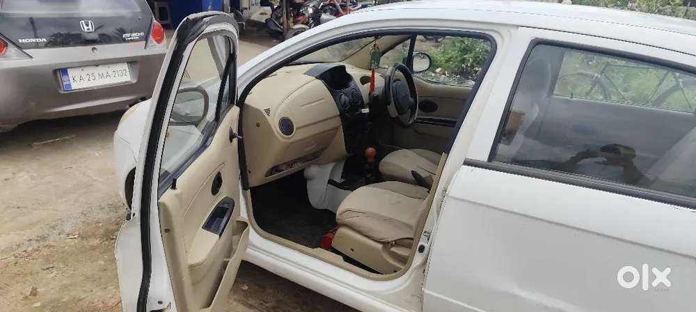 Chevrolet Spark 1.0 2011 Year