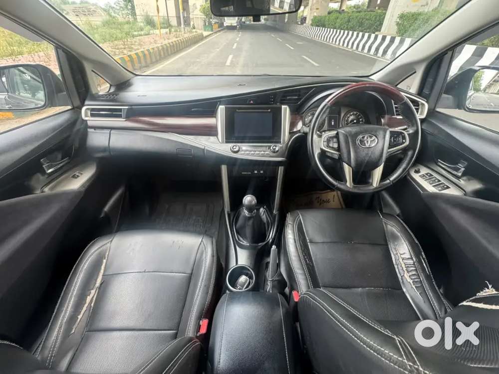 Crysta 2017 2.4 V Diesel Manual Sale