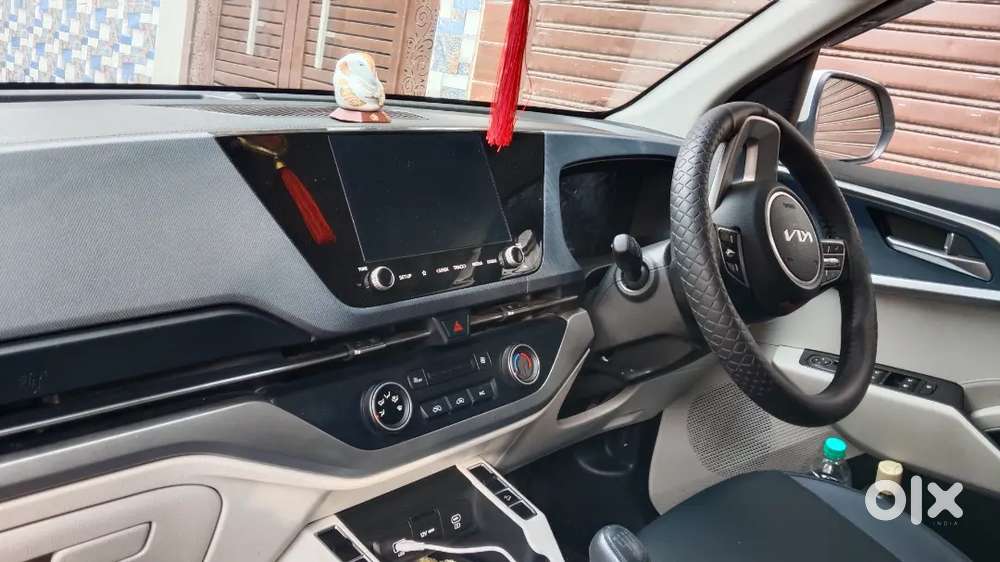 Kia Carens G 1.5 Manual 2025
