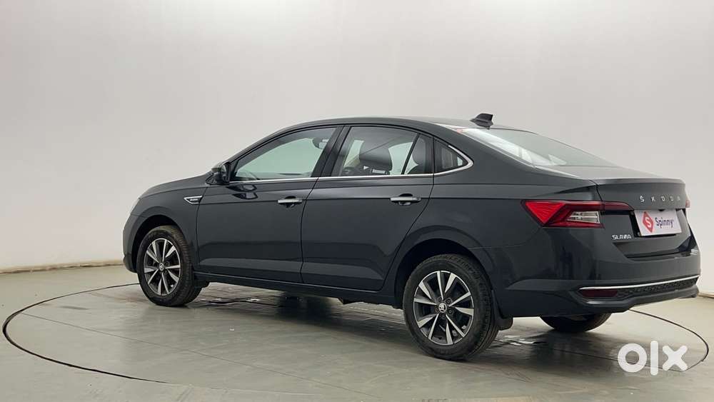 Skoda Slavia Style 1.0l Tsi Mt, 2023, Petrol