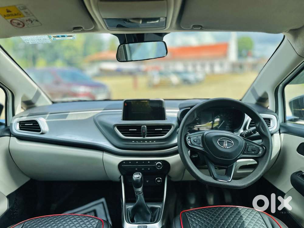 Tata Altroz Xz, 2022, Petrol
