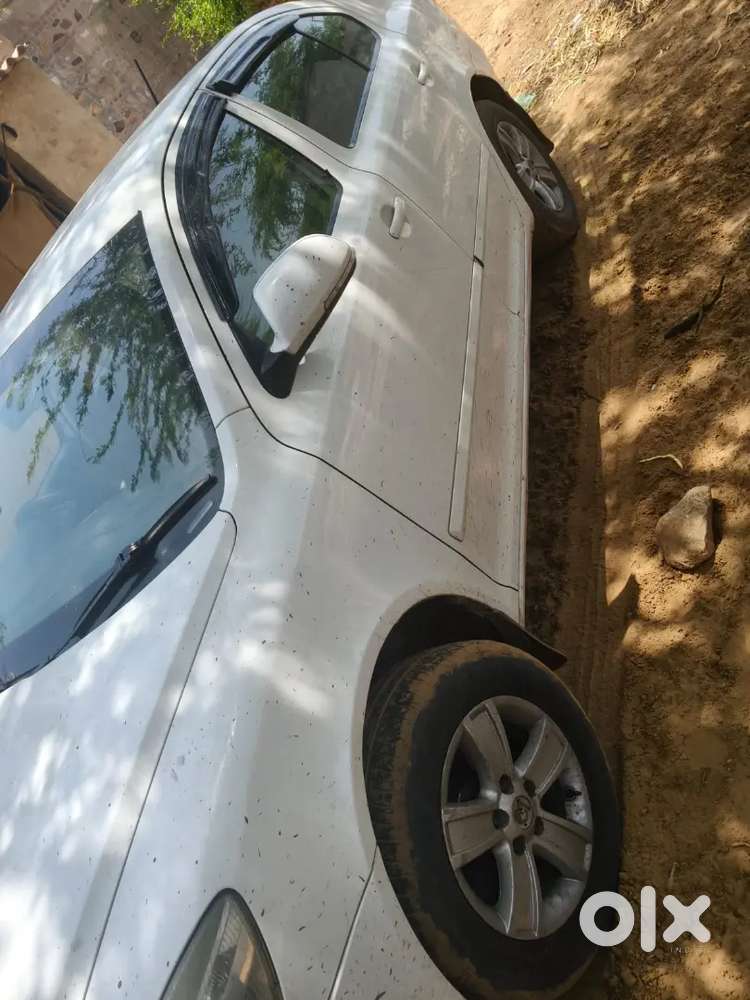  Skoda Laura 2012 Diesel Manual | 1.15 लाख Km | अच्छी कंडीशन |