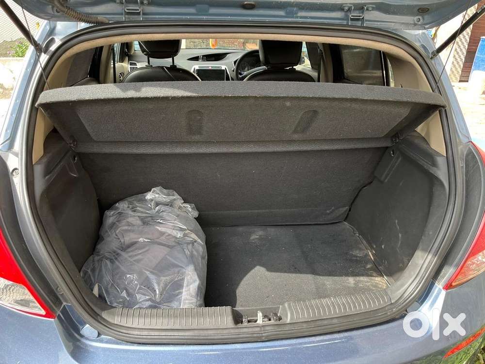 Hyundai Car Manual 2012