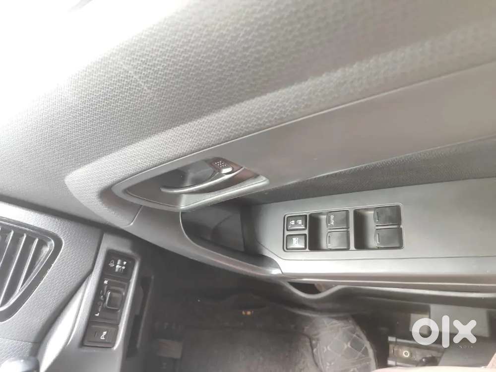 Maruti Suzuki Brezza Vdi 2018