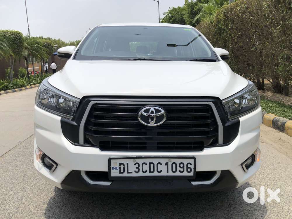 Toyota Innova Crysta 2.4 G Mt 8s, 2025, Diesel