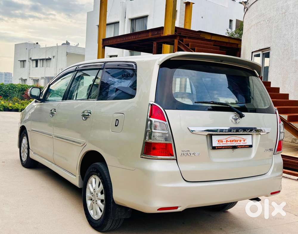 Toyota Innova 2.5 Ev Diesel Ms 8 Str Bsiii, 2012, Diesel