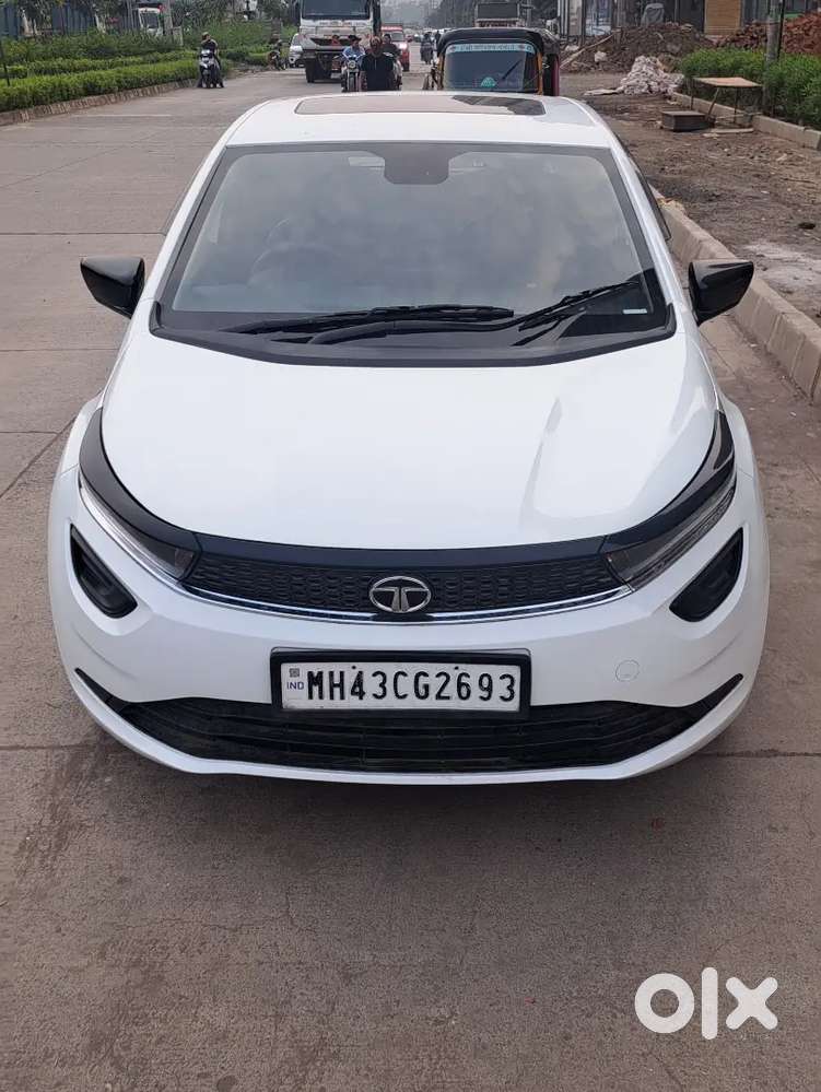 Tata Altroz  Sunroof Toking Model 2023.october 1.oner