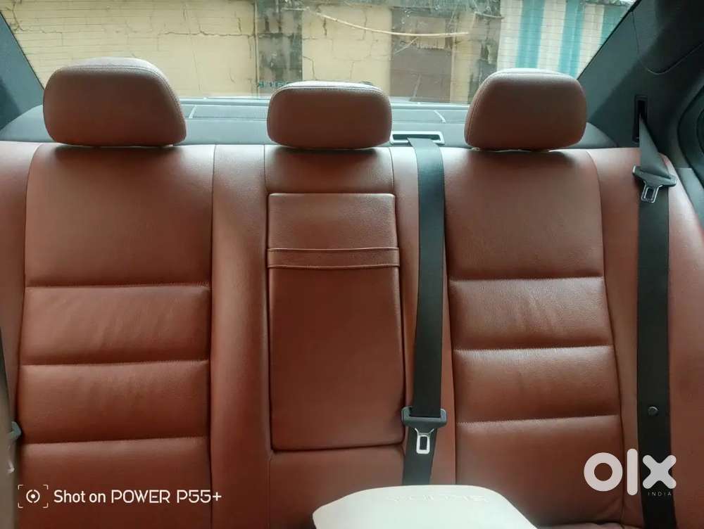 Mercedes-benz C-class 2011 Km Driven , Green Tax Paid Till 2031