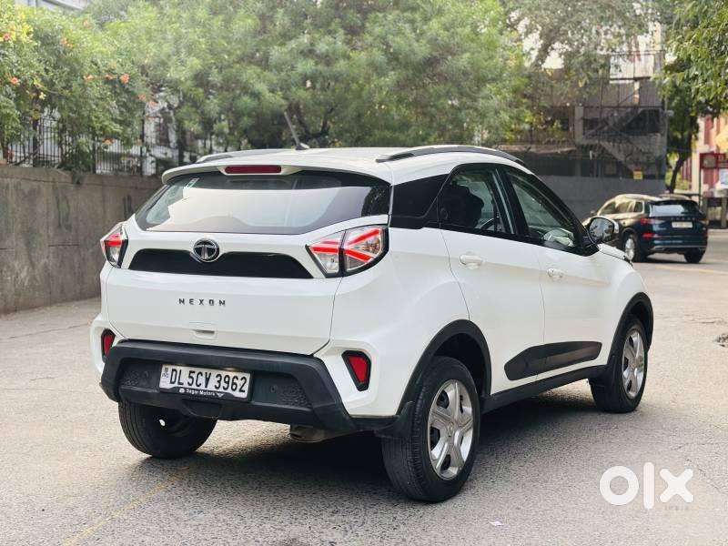 Tata Nexon 1.5 Revotorq Xma Amt (s), 2023, Petrol