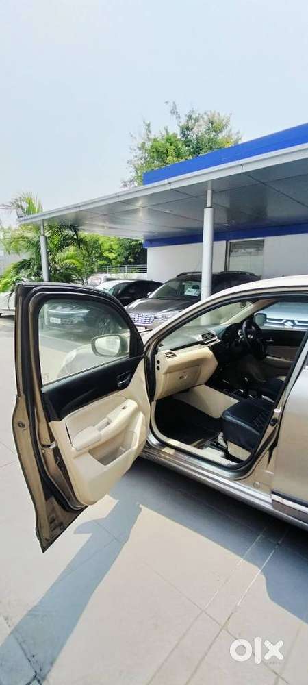 Maruti Suzuki Dzire Vxi Ags, 2022, Petrol
