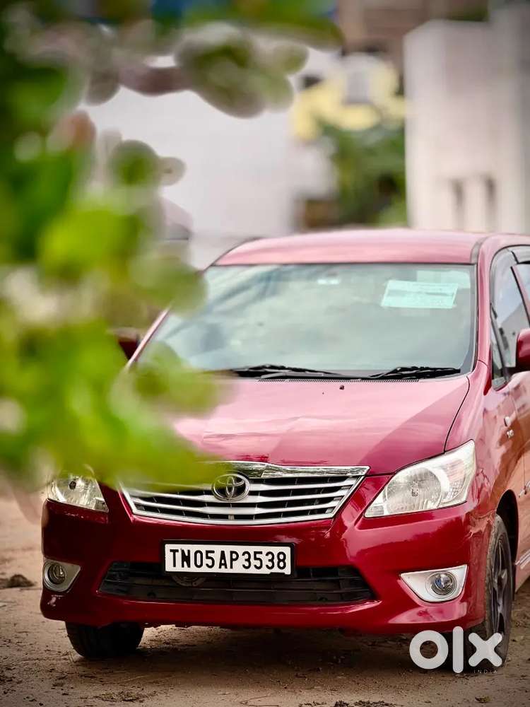 Innova 2012 Model
