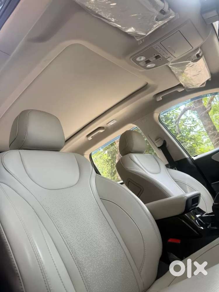 Mahindra Xuv700 2.2 Ax 7 Diesel At Str Awd, 2025, Diesel