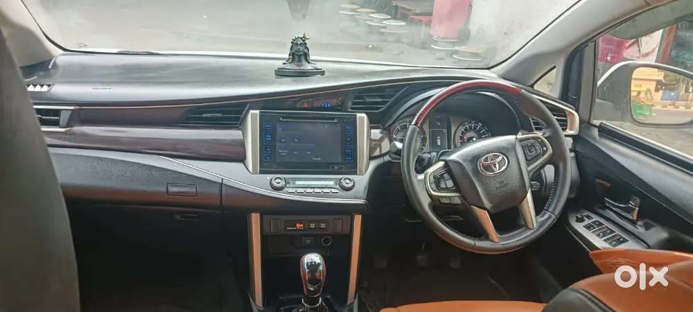 Toyota Innova Crysta 2019