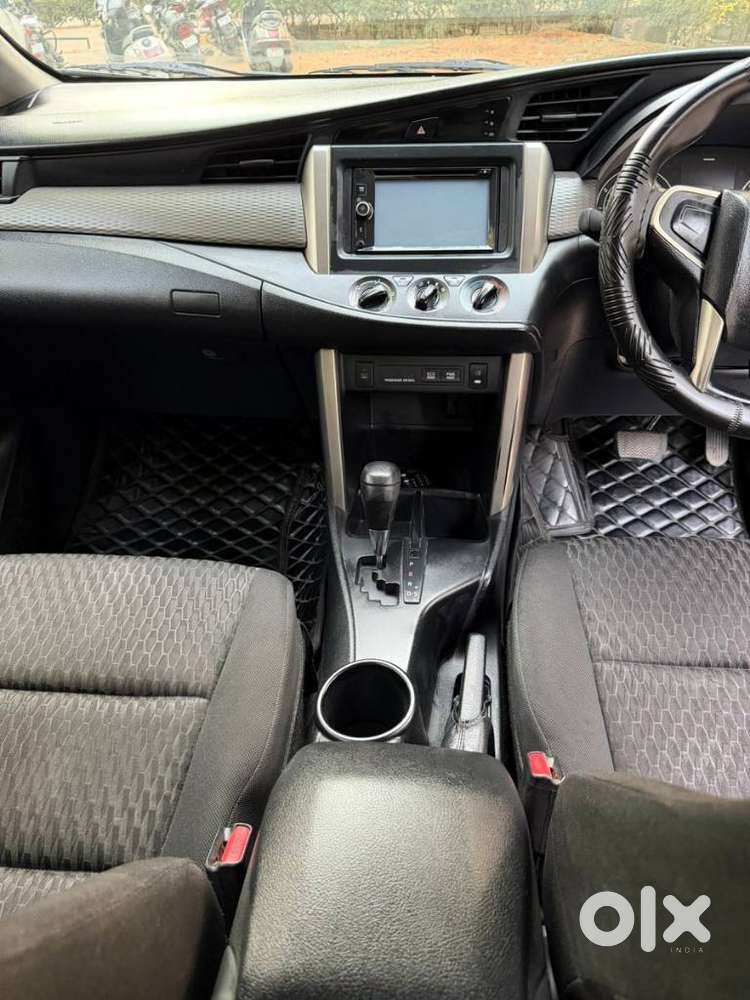 Toyota Innova Crysta 2.7 Gx At 8s, 2016, Petrol
