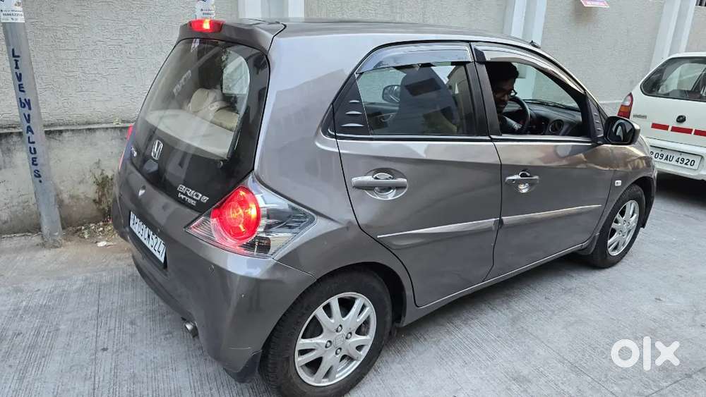 Honda Brio 2012 Petrol Well Maintained
