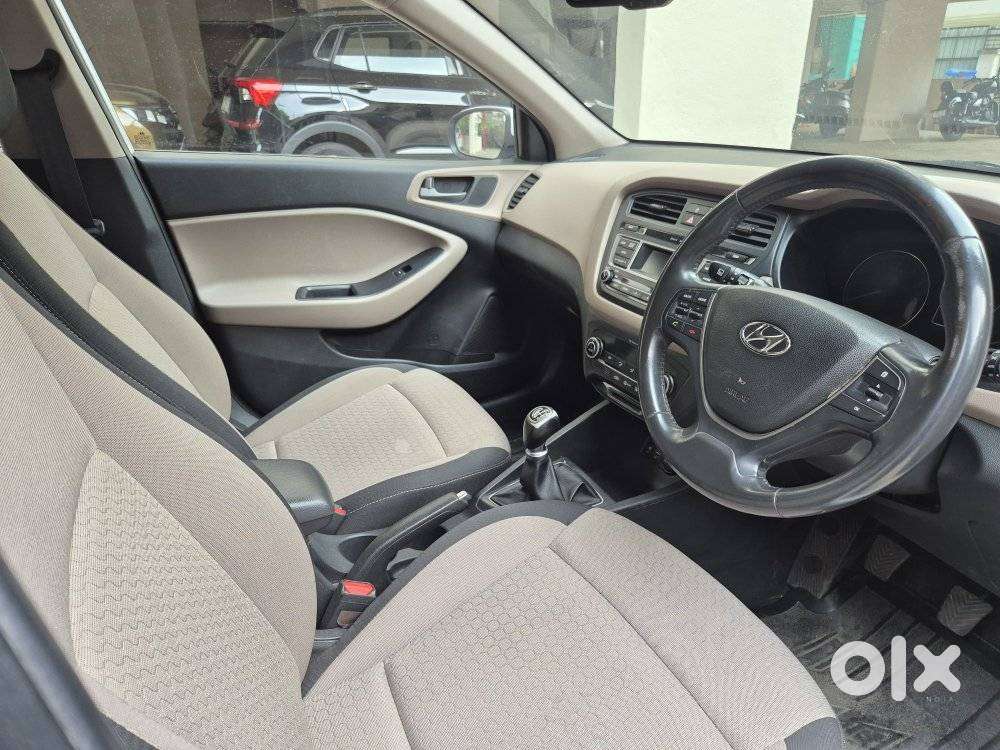 Hyundai I20 Asta (o) 1.2 Mt Dual Tone, 2016, Petrol
