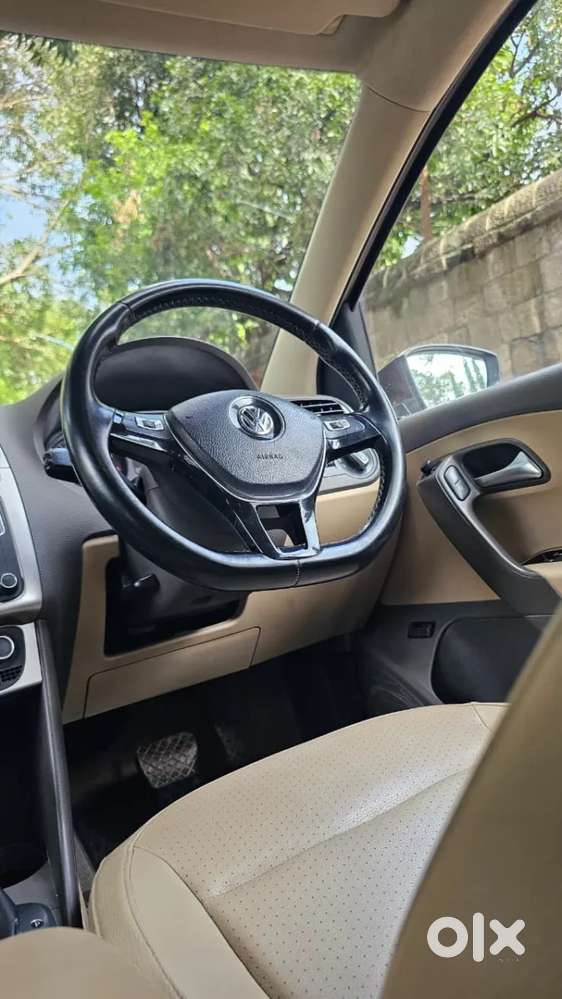 Volkswagen Vento 1.2 Tsi Highline At, 2017, Petrol