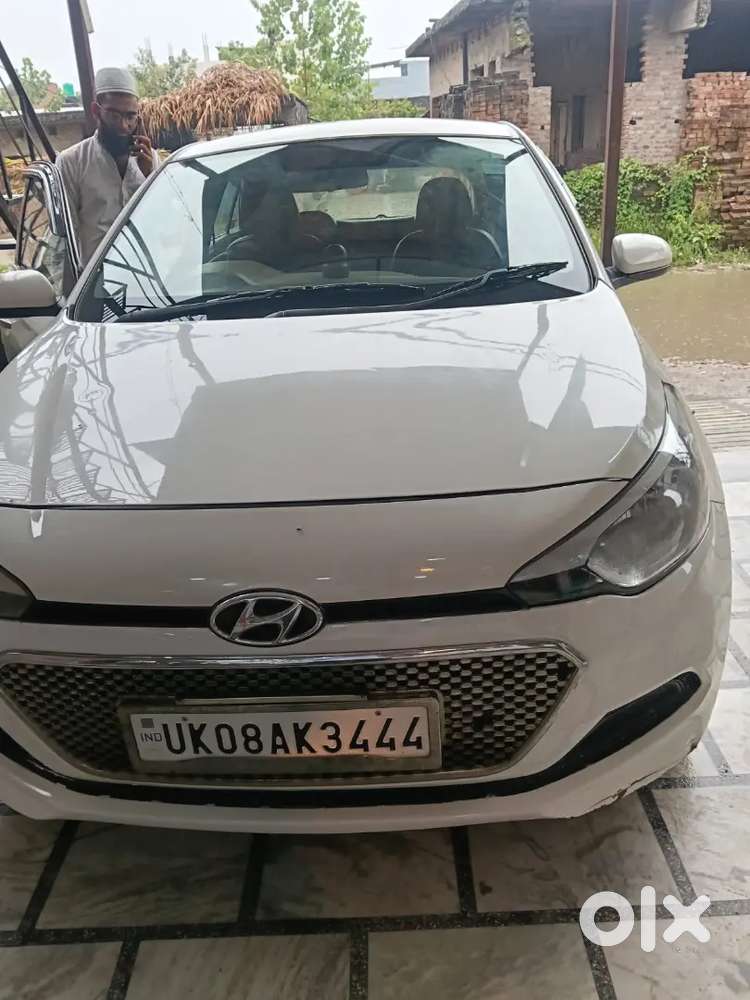 Hyundai I20 Crdi Manual 2015  Last Oct