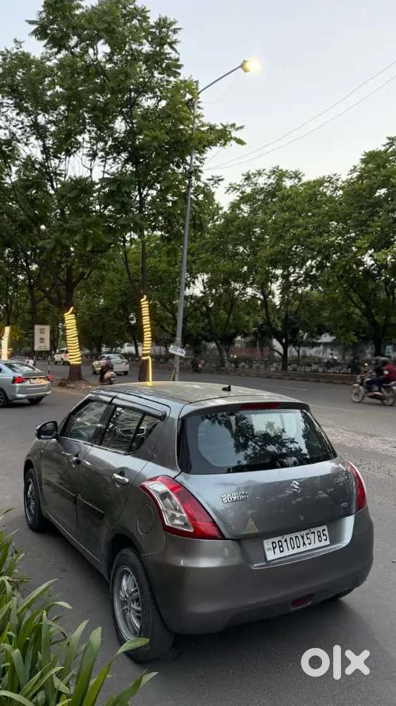Maruti Suzuki Swift 2012 Diesel 97000 Km Driven