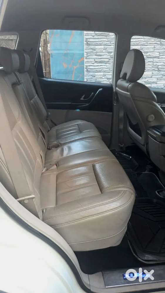 Mahindra Xuv500 2015