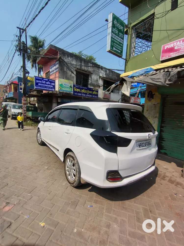 Honda Mobilio. New Battery.and 3 New Tires.and . All Paper