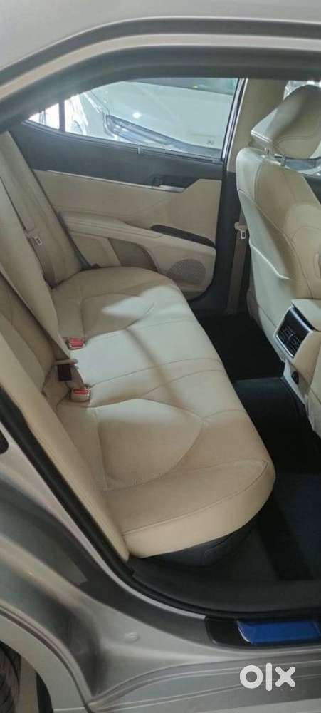 Toyota Camry 2.5 Hybrid, 2023, Petrol