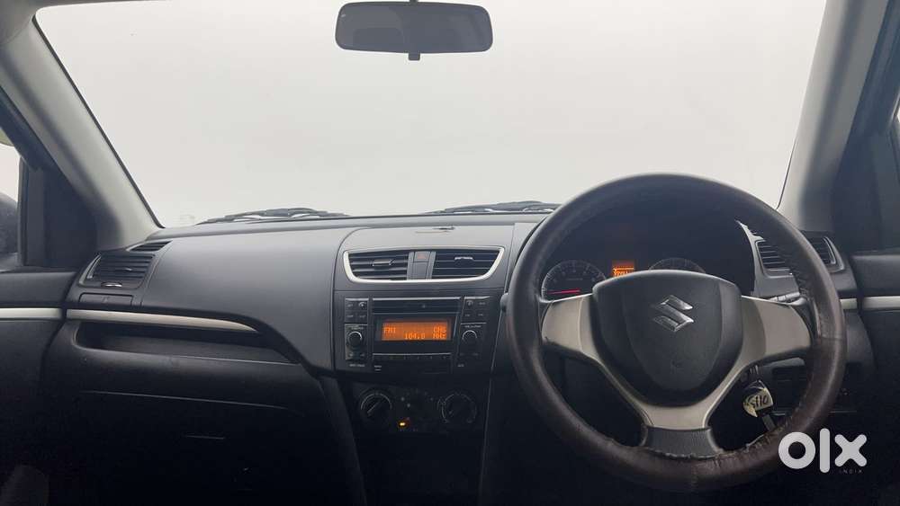 Maruti Suzuki Swift Vvt Vxi, 2016, Petrol